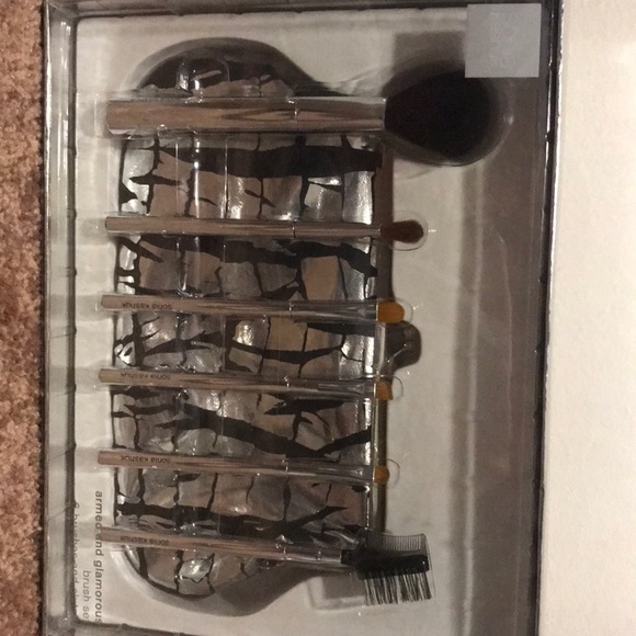 Sonia Kashuk Other - 🚨Sonia kashuk brush set🚨